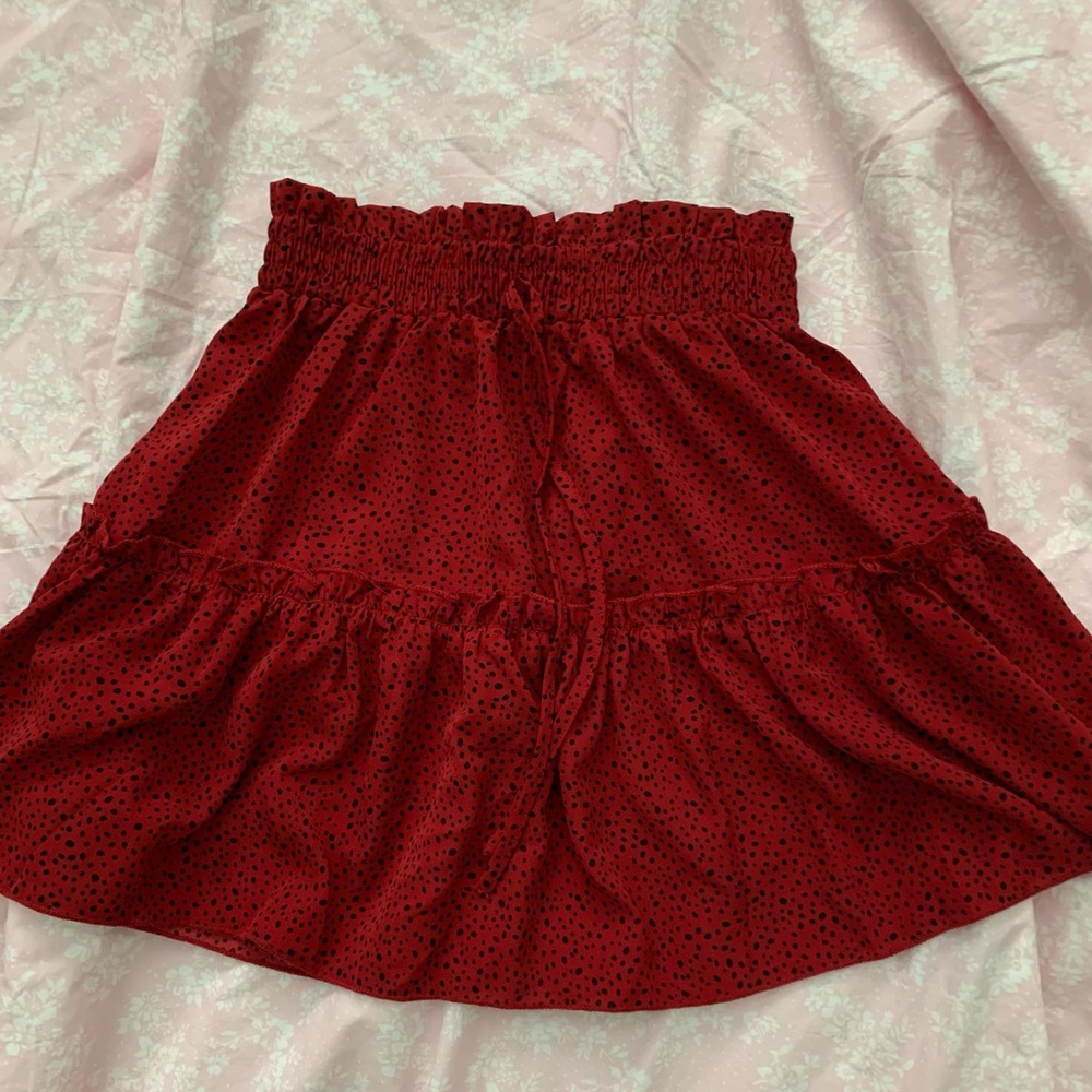 🐞red with black dots skirt🐞